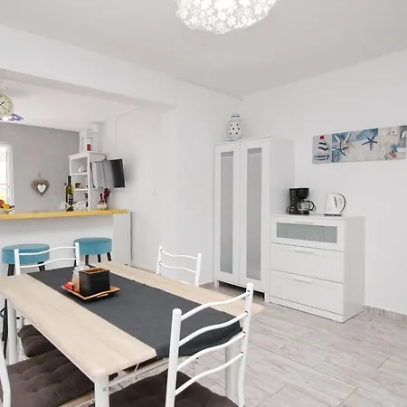 Fantov By Interhome *