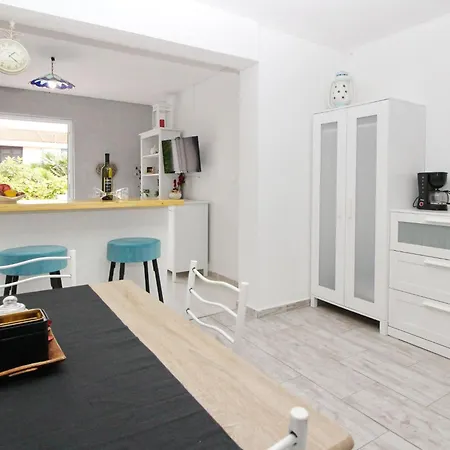 Fantov By Interhome *