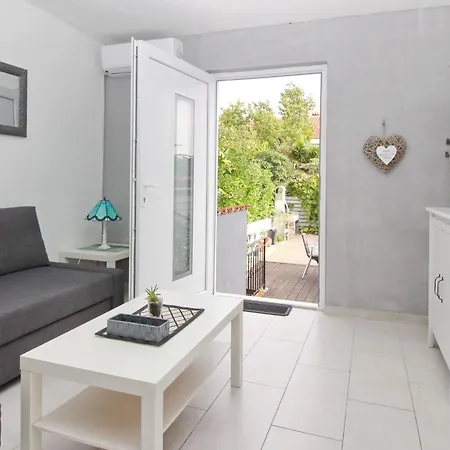 Apartman Fantov By Interhome *
